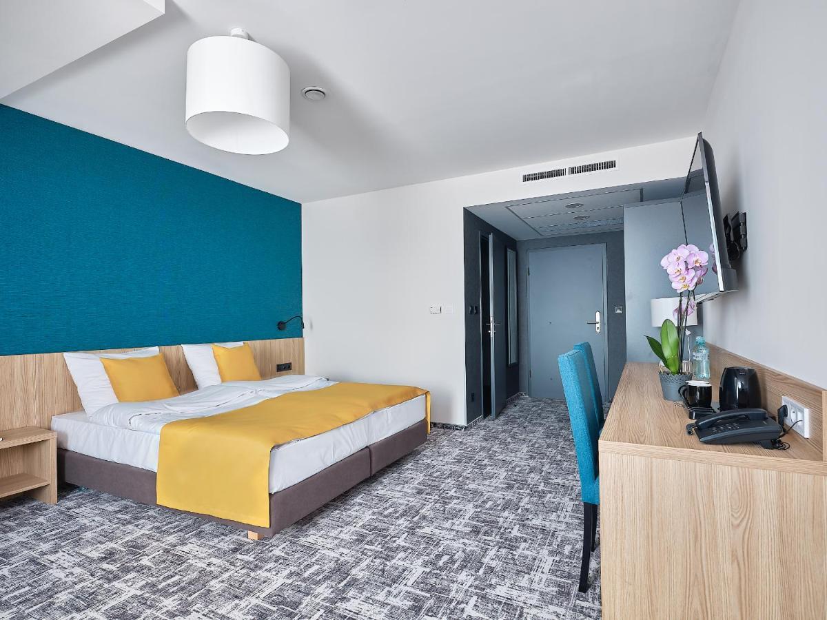 Tennis & Country Club Hotel Giebultow  Экстерьер фото